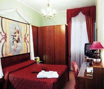 La Bussola Hotel